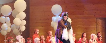 Apodziņi, Žubītes, Nauris Indzeris - popūrijā "Kazlēni un vilks" Foto autors Raitis Mūrnieks