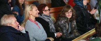 Skatītājos cienījamā un mīļā aktrise Olga Dreģe un mazdēls Justs Vaivods - kādreizējais Knauķis