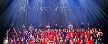Priecīgus svētkus! Foto autors Raitis Mūrnieks