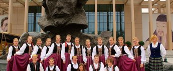 Konkurss Tautas mūzikas kategorijā Black Box Theater